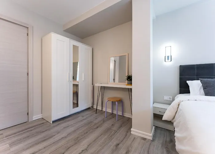 Malagasuite Golden Views Apartment